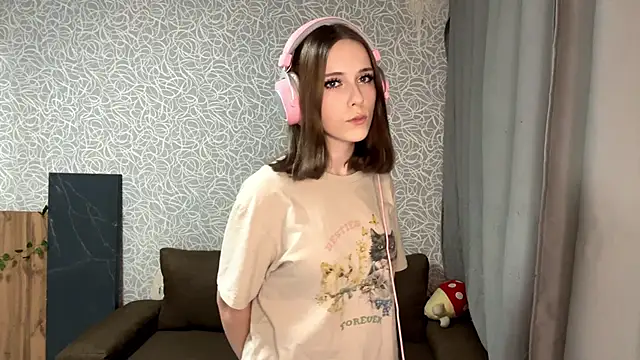 EvaLoveer online show from 12-02-25, 11:04