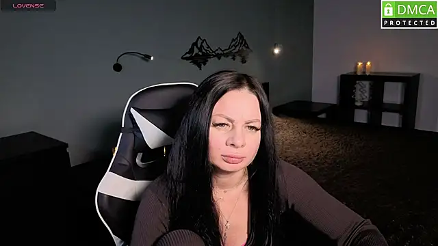 BettyMoon1 online show from 11-30-25, 10:19