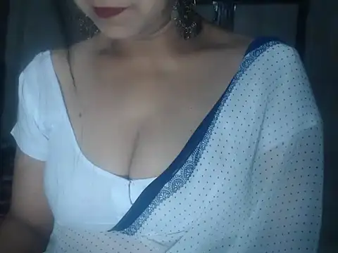 Hotronita123 online show from 01-12-26, 04:01