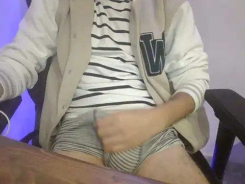 dark blue90 online show from 12-02-25, 11:04