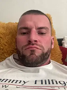 Snapshot of Chcemto1616 chatting on 03-21-26, 04:21 Chcemto1616 online show from 03-21-26, 04:21