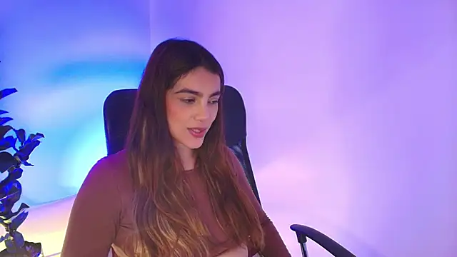 Snapshot of Julieta-8 chatting on 02-05-26, 02:49 Julieta-8 online show from 02-05-26, 02:49