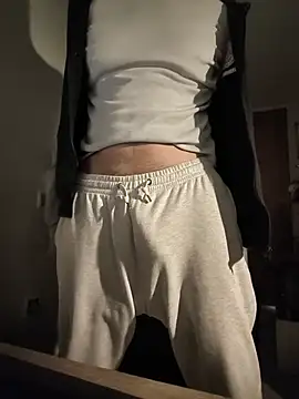 Snapshot of DanWolverin chatting on 03-18-26, 10:13 DanWolverin online show from 03-18-26, 10:13