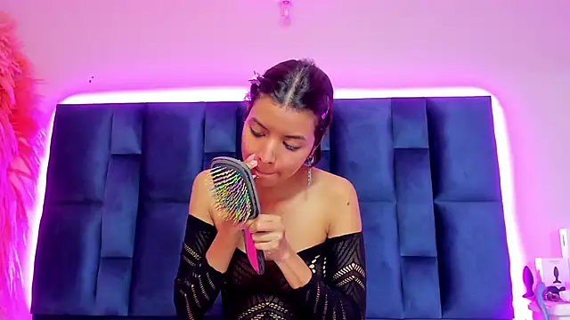 Snapshot of GrishaMochka chatting on 02-11-26, 12:32 GrishaMochka online show from 02-11-26, 12:32