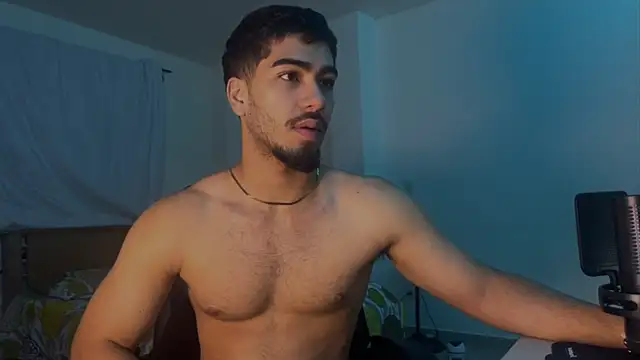 Franco banderas online show from 03-18-26, 11:35