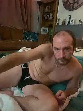 majorredeye40 online show from 11-29-25, 10:46