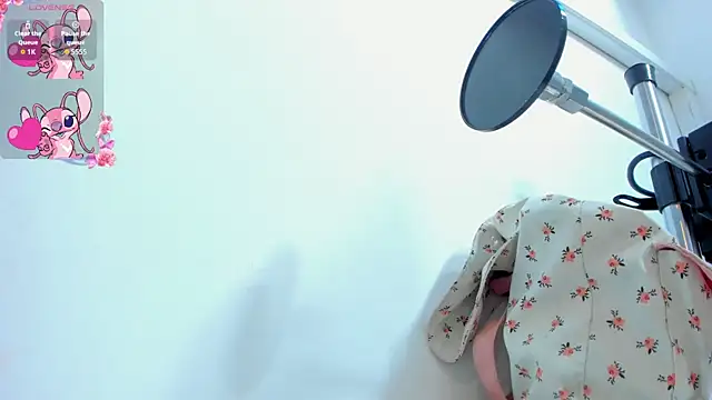 Miia cute18 online show from 04-19-26, 06:10