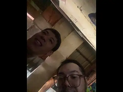 Snapshot of CoupleHiF chatting on 11-30-25, 01:09 CoupleHiF online show from 11-30-25, 01:09