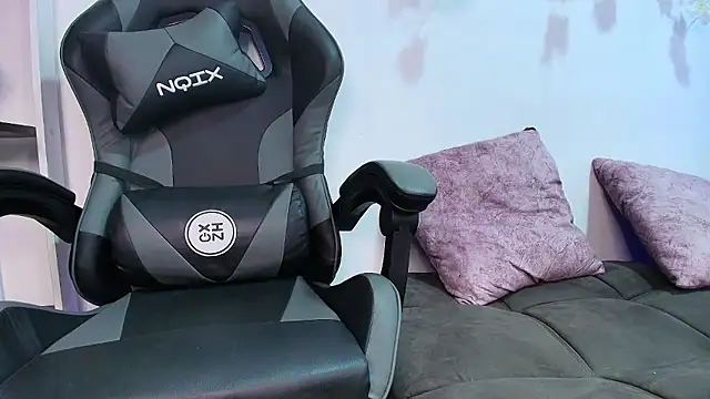 brunette candyy  online show from 01-10-26, 01:35