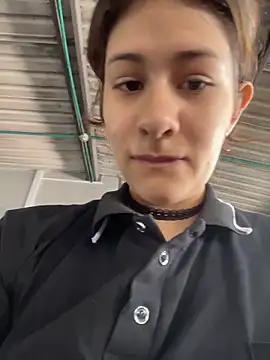 dakota021 online show from 04-17-26, 08:12