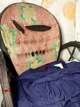 Snapshot of Just_Ken chatting on 11-29-25, 09:40 Just Ken online show from 11-29-25, 09:40