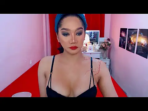 Snapshot of UrScreenGoddess chatting on 03-14-26, 11:32 UrScreenGoddess online show from 03-14-26, 11:32