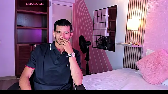 Snapshot of dear_lover1 chatting on 12-04-25, 11:30 dear lover1 online show from 12-04-25, 11:30