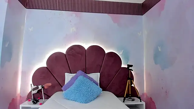 carohornyy online show from 12-01-25, 11:37