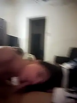 Snapshot of Pareja-hombre-y-trans chatting on 11-30-25, 03:21 Pareja-hombre-y-trans online show from 11-30-25, 03:21