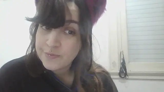 Snapshot of Darkytah chatting on 01-09-26, 04:43 Darkytah online show from 01-09-26, 04:43