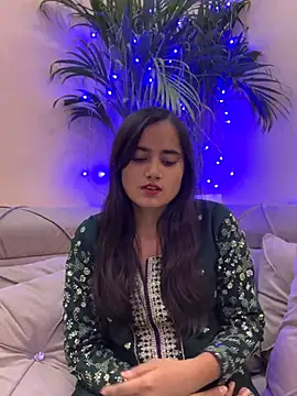 Snapshot of cute-kh chatting on 12-01-25, 07:13 cute-kh online show from 12-01-25, 07:13