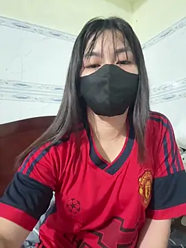 Snapshot of MintShow18 chatting on 02-05-26, 12:21 MintShow18 online show from 02-05-26, 12:21