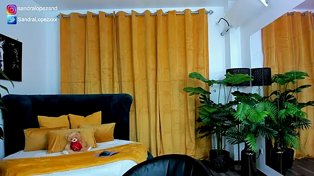 Snapshot of SandraLopezxx chatting on 11-14-25, 06:50 SandraLopezxx online show from 11-14-25, 06:50