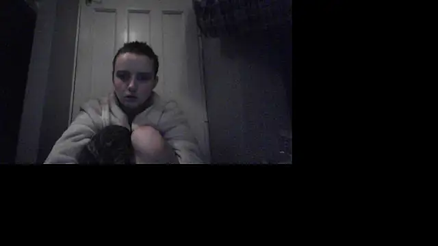 Amy01112 online show from 12-19-25, 04:25