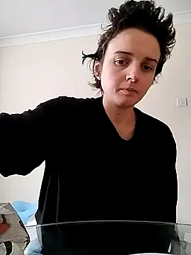 Amy01112 online show from 04-25-26, 09:23