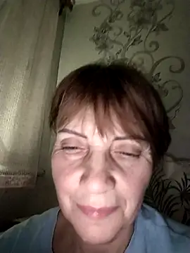 Snapshot of MichelleLove48 chatting on 12-21-25, 09:44 MichelleLove48 online show from 12-21-25, 09:44