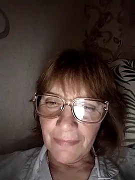 MichelleLove48 online show from 04-29-26, 07:53