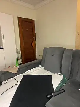 Snapshot of Fancy_Face28 chatting on 01-10-26, 10:25 Fancy Face28 online show from 01-10-26, 10:25