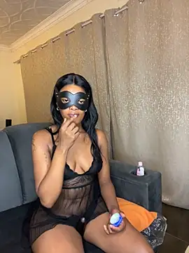 Snapshot of Fancy_Face28 chatting on 02-17-26, 05:30 Fancy Face28 online show from 02-17-26, 05:30