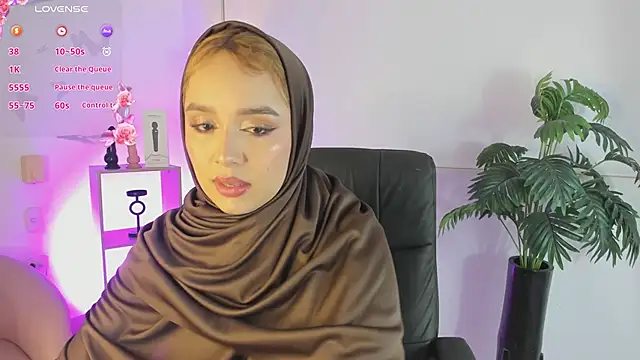 Snapshot of Jazmin_kithana chatting on 05-22-26, 11:21 Jazmin kithana online show from 05-22-26, 11:21