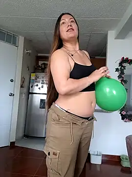 Snapshot of adele_69 chatting on 03-06-26, 08:27 adele 69 online show from 03-06-26, 08:27