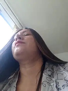 Snapshot of adele_69 chatting on 05-30-26, 04:59 adele 69 online show from 05-30-26, 04:59