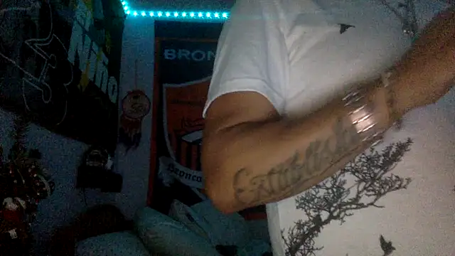 Snapshot of ValuedConcept687 chatting on 02-17-26, 02:19 ValuedConcept687 online show from 02-17-26, 02:19