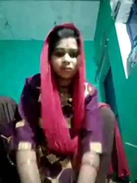 Snapshot of Big_hot44 chatting on 12-18-25, 01:00 Big hot44 online show from 12-18-25, 01:00