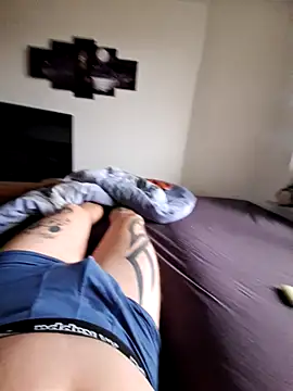 Snapshot of Chiemsee610 chatting on 12-04-25, 02:37 Chiemsee610 online show from 12-04-25, 02:37