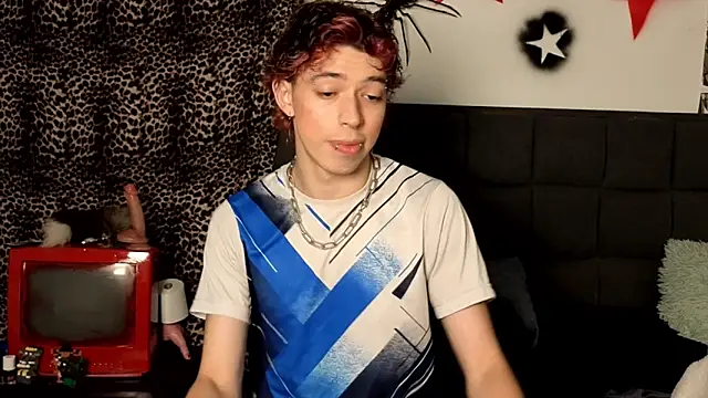 Otter Starr online show from 12-16-25, 04:17