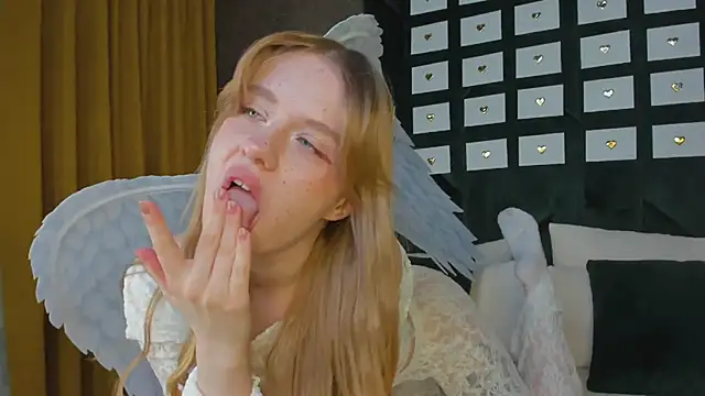 Snapshot of Victori_Fox chatting on 02-13-26, 01:12 Victori Fox online show from 02-13-26, 01:12