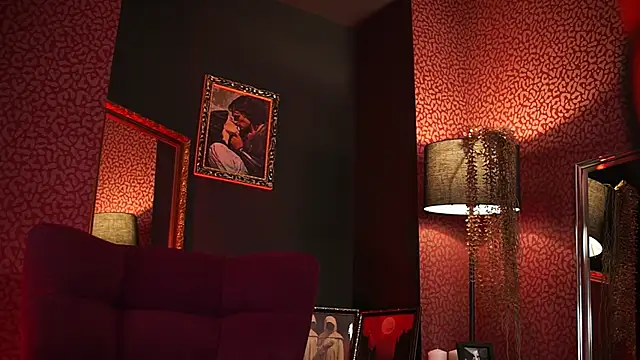 Roxa Lana online show from 06-20-26, 01:47