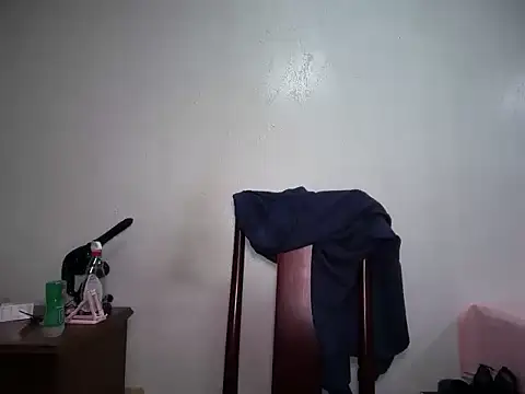 Snapshot of Tina_Slick chatting on 07-10-26, 12:41 Tina Slick online show from 07-10-26, 12:41