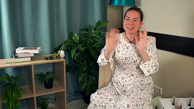 KourtneyFust online show from 12-02-25, 09:25