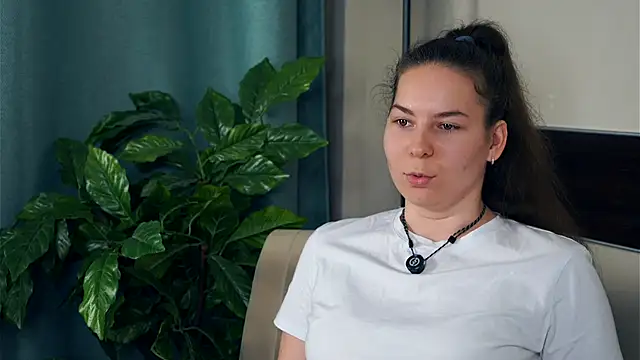 KourtneyFust online show from 12-04-25, 05:28