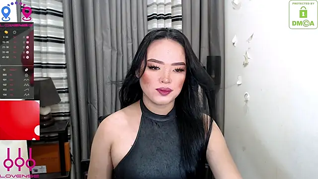 Fantacyloverr online show from 05-18-26, 11:05