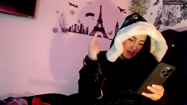 MisNicol online show from 01-17-26, 01:05