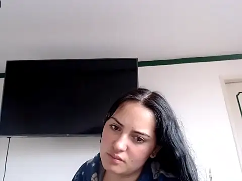 MisNicol online show from 04-09-26, 11:59