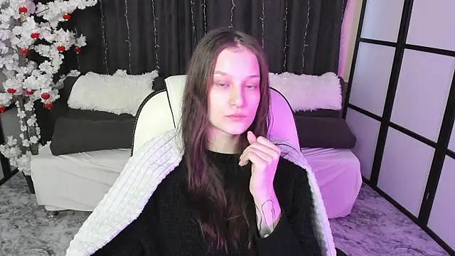 Snapshot of KrisDoeil chatting on 02-12-26, 02:06 KrisDoeil online show from 02-12-26, 02:06