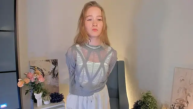 Snapshot of MaireLanda chatting on 12-17-25, 05:24 MaireLanda online show from 12-17-25, 05:24