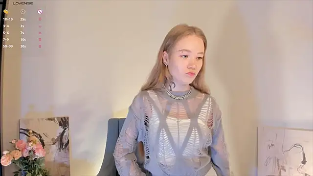 Snapshot of MaireLanda chatting on 12-23-25, 04:54 MaireLanda online show from 12-23-25, 04:54