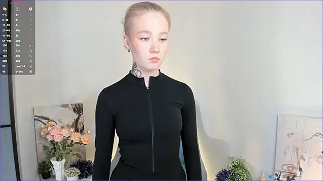 Snapshot of MaireLanda chatting on 01-15-26, 04:28 MaireLanda online show from 01-15-26, 04:28