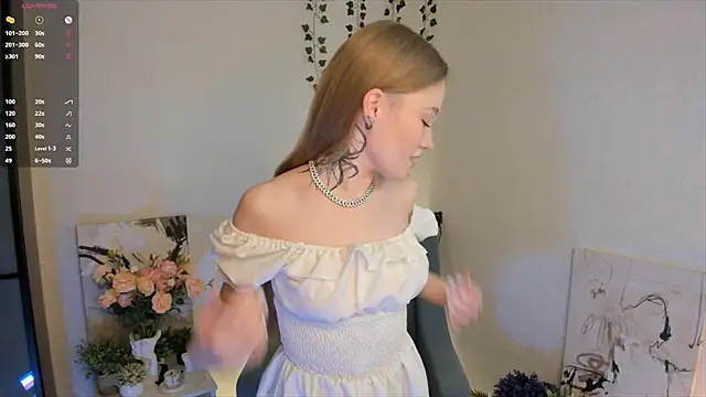 Snapshot of MaireLanda chatting on 02-17-26, 04:42 MaireLanda online show from 02-17-26, 04:42