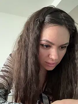 Snapshot of SiennaLuxexx chatting on 02-10-26, 09:13 SiennaLuxexx online show from 02-10-26, 09:13